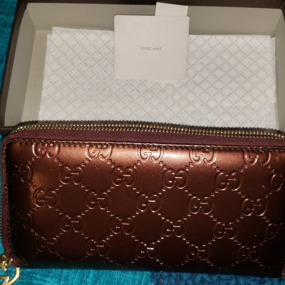 AUTHENTIC Brandy gucci wallet